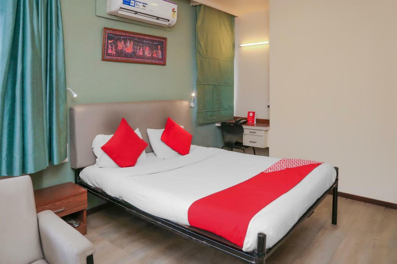 Oyo 6429 Hotel Pearl Púna Exteriér fotografie
